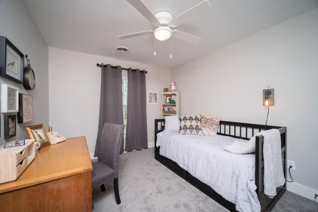 New Beautiful 3 Bedroom Condo In Bettendorf Luaran gambar