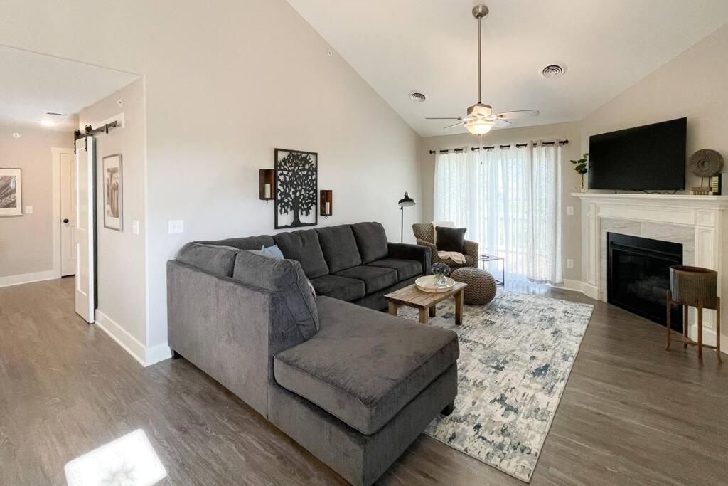 New Beautiful 3 Bedroom Condo In Bettendorf Luaran gambar