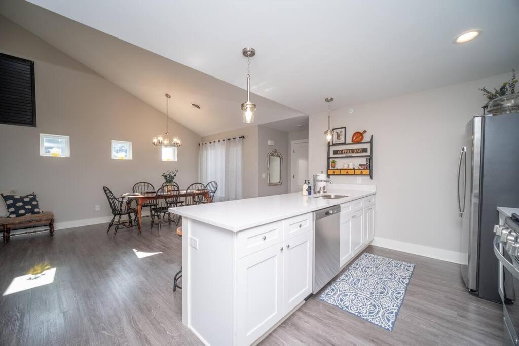 New Beautiful 3 Bedroom Condo In Bettendorf Luaran gambar