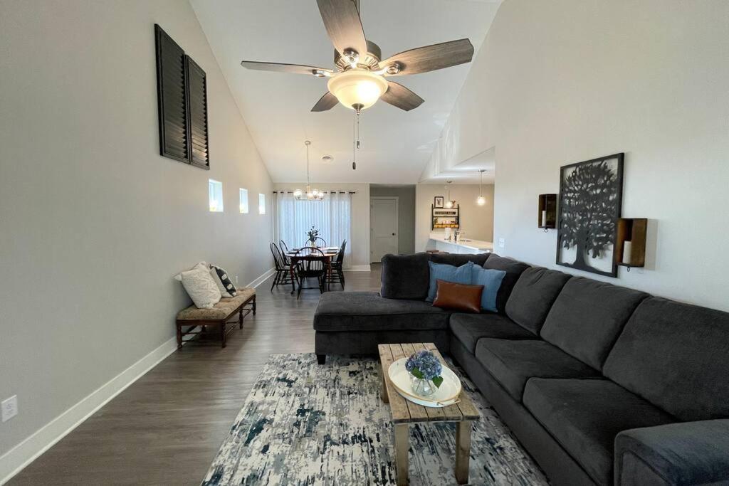 New Beautiful 3 Bedroom Condo In Bettendorf Luaran gambar